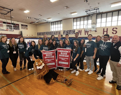 Blood drive captains with our mascot, the Wildcat!